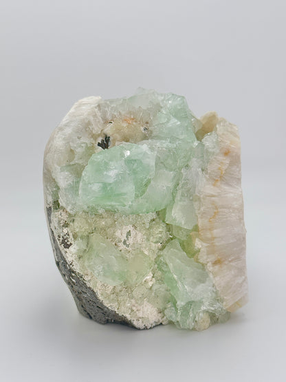 Green Apophyllite with Stilibite