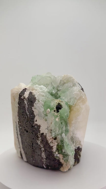 Green Apophyllite with Stilibite